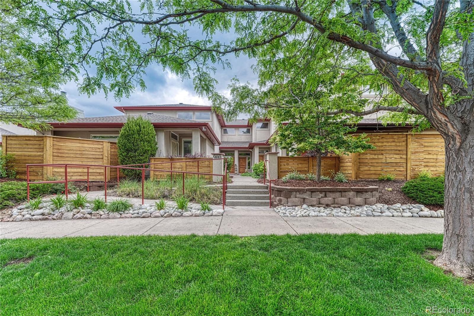 980 S Locust Street Unit: D