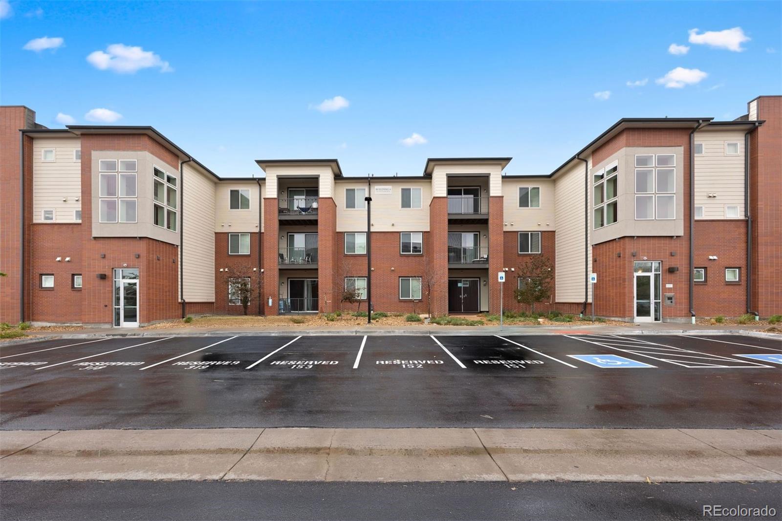 981 S Sable Boulevard Unit: 107