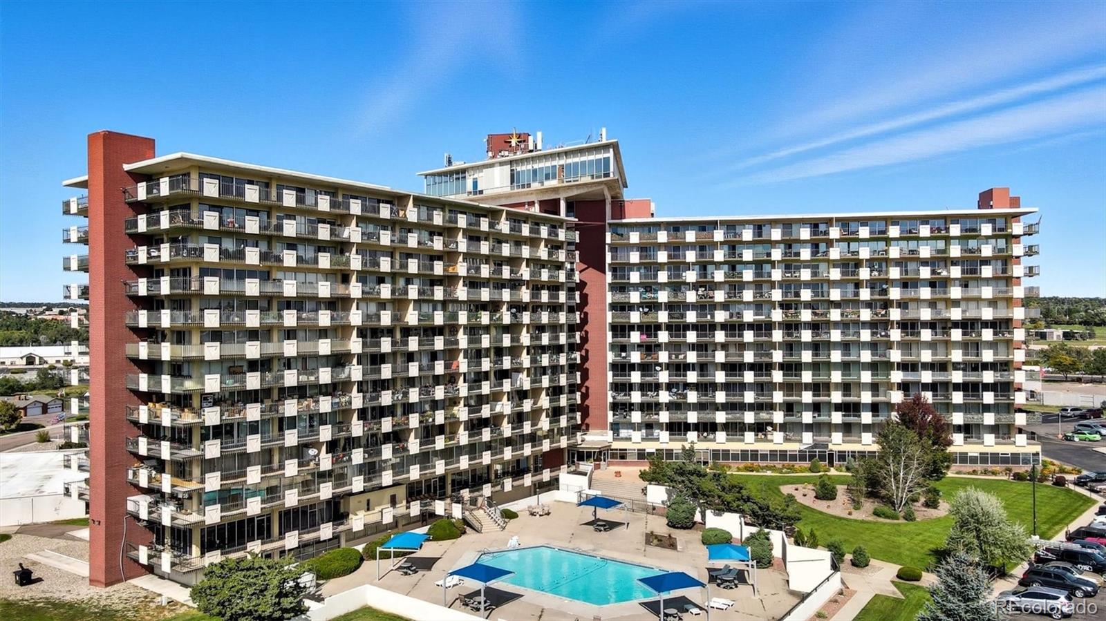 411 Lakewood Circle Unit: B709