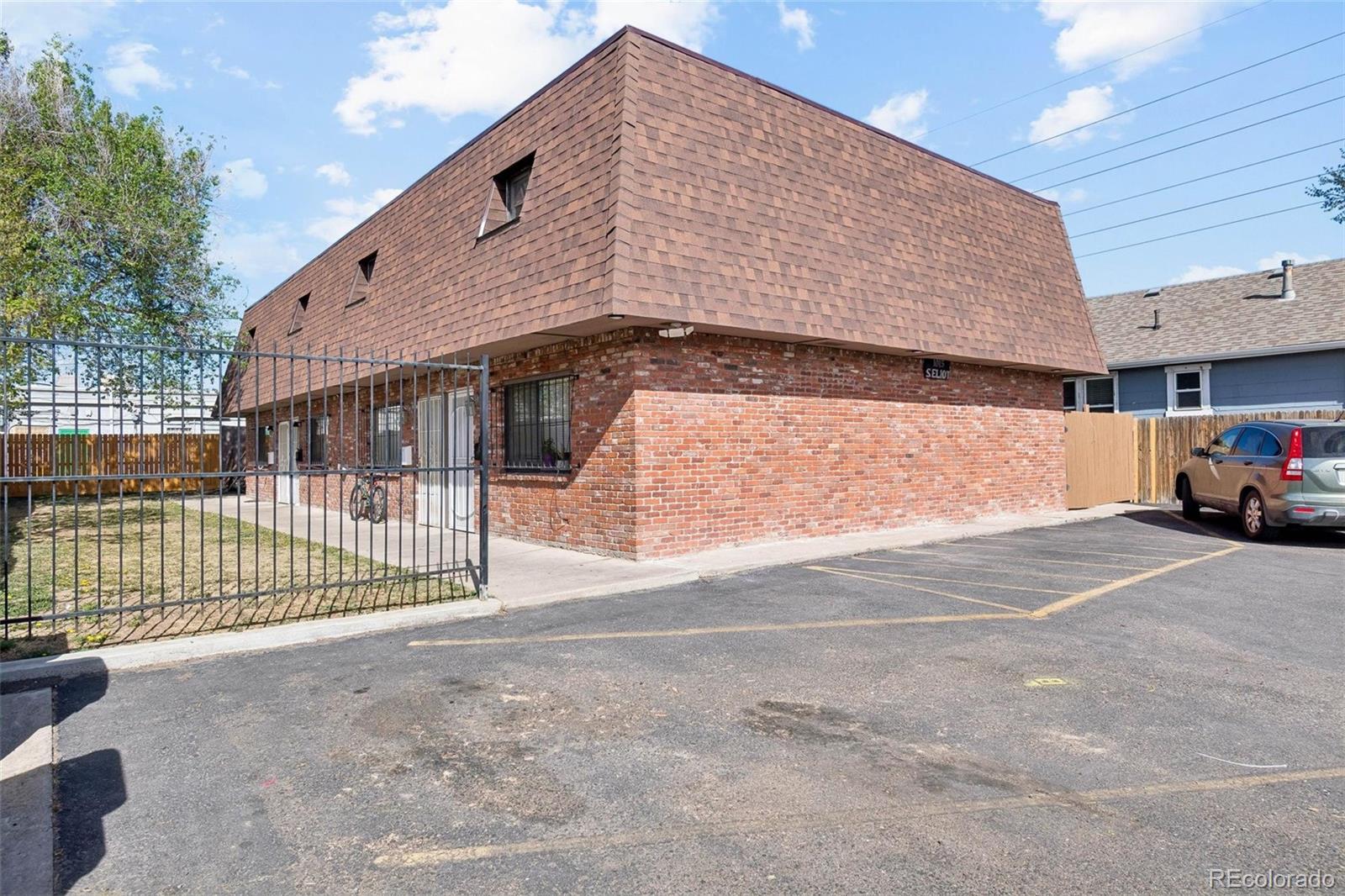 1015 S Eliot Street Unit: 4