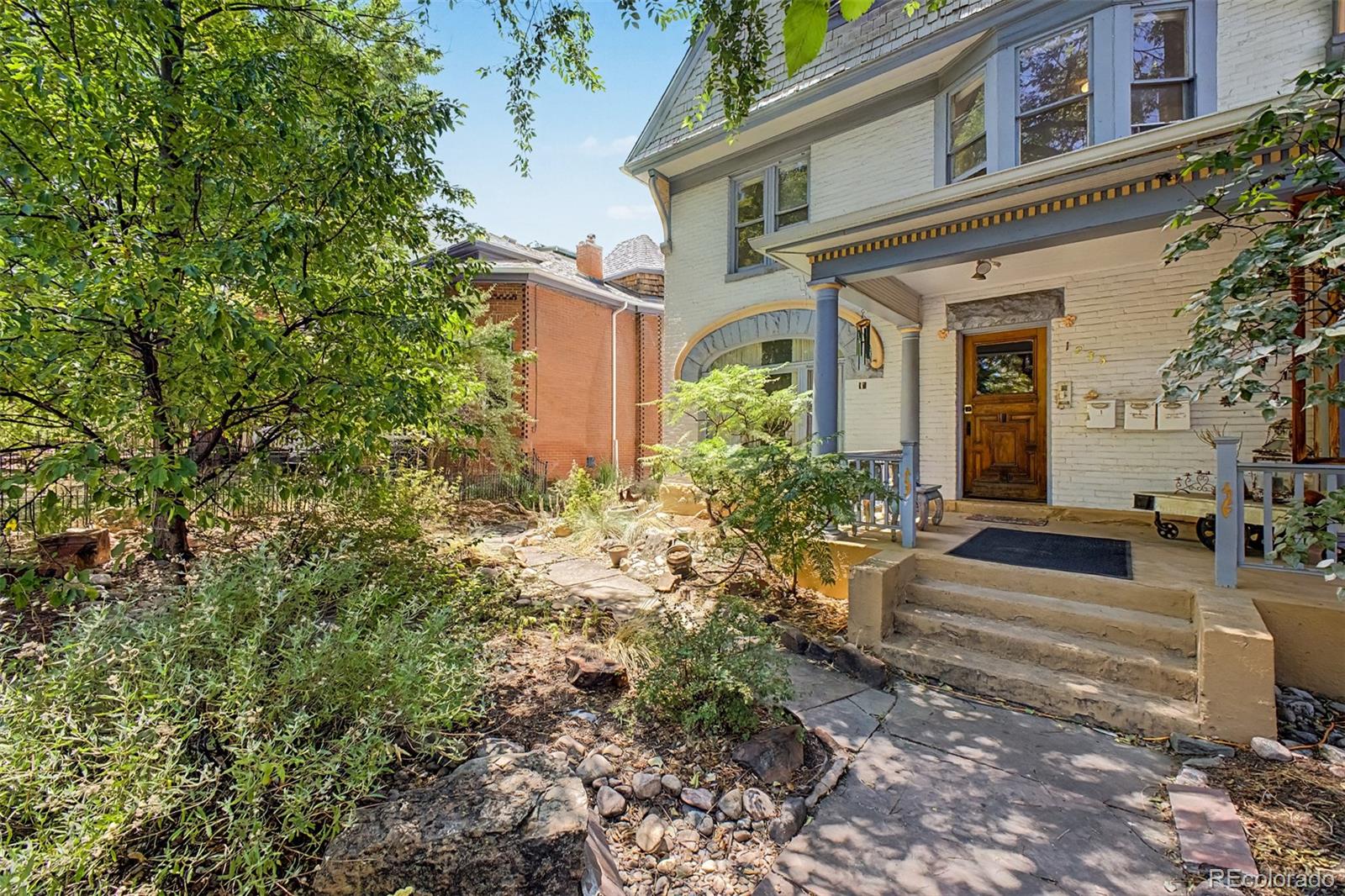1235 Josephine Street Unit: 2