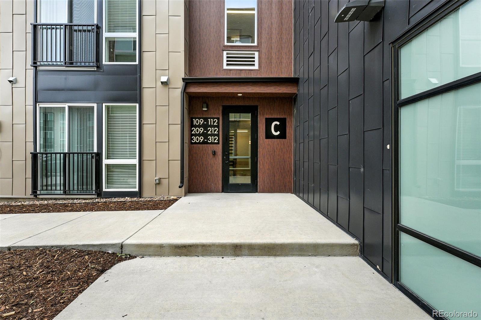 8475 E 36th Avenue Unit: 309