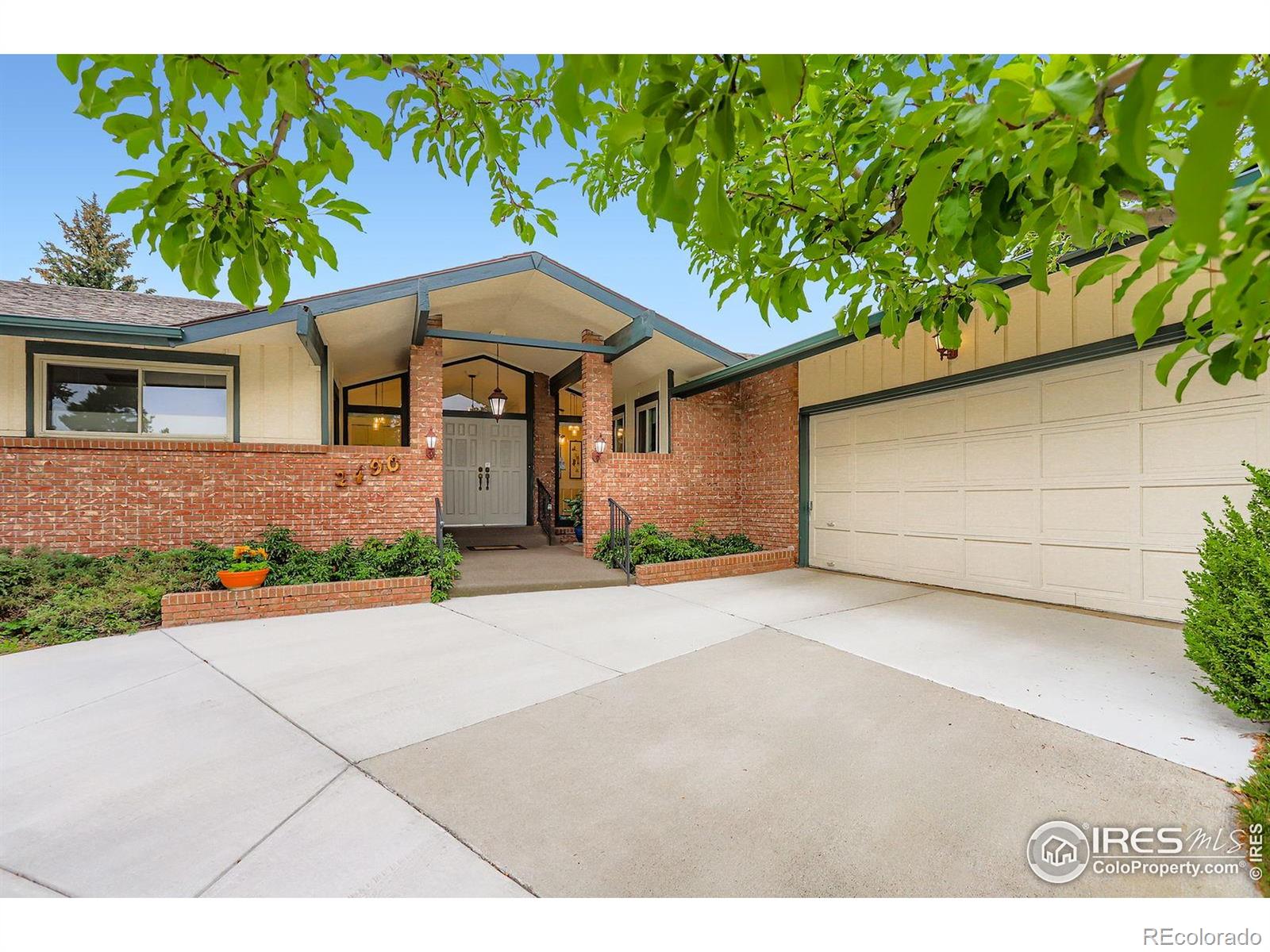 2490 Vassar Drive