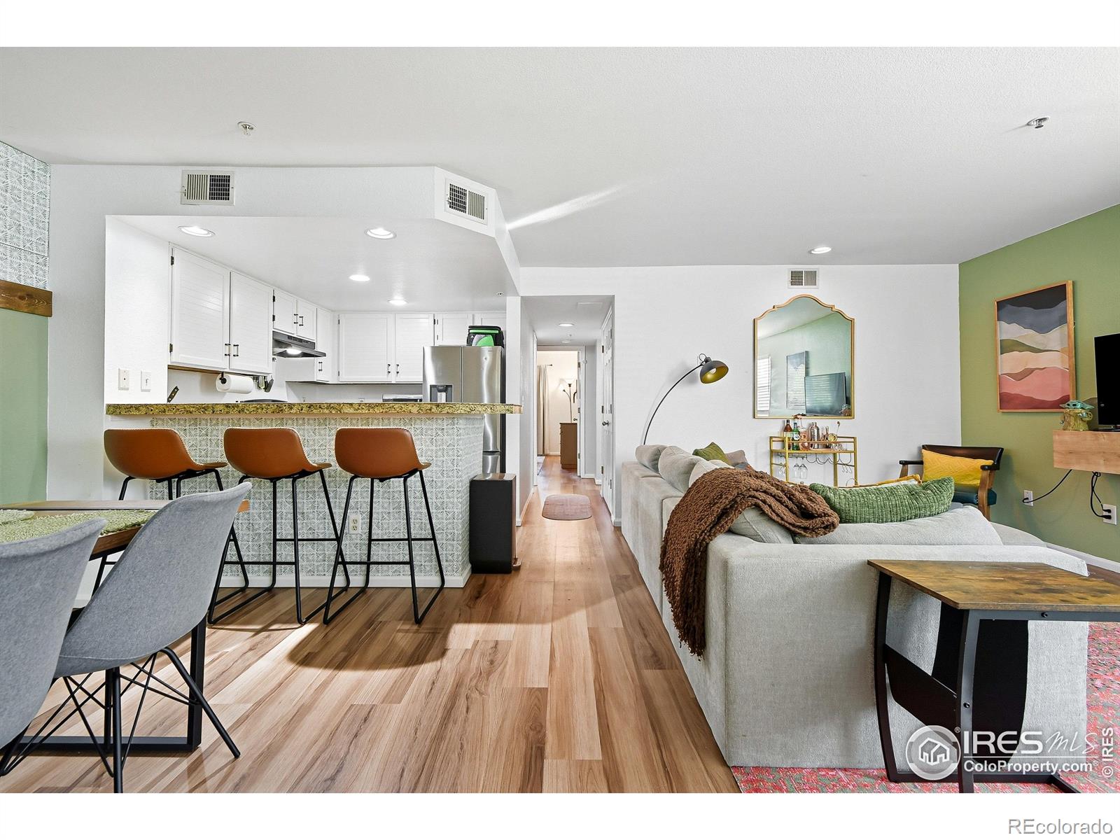 935 Broadway Unit: 104