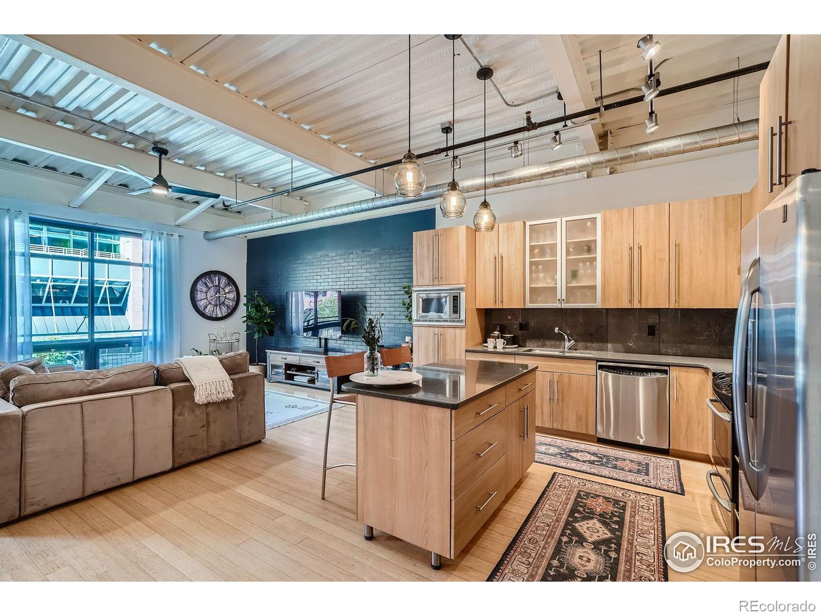 1360 Walnut Street Unit: 202