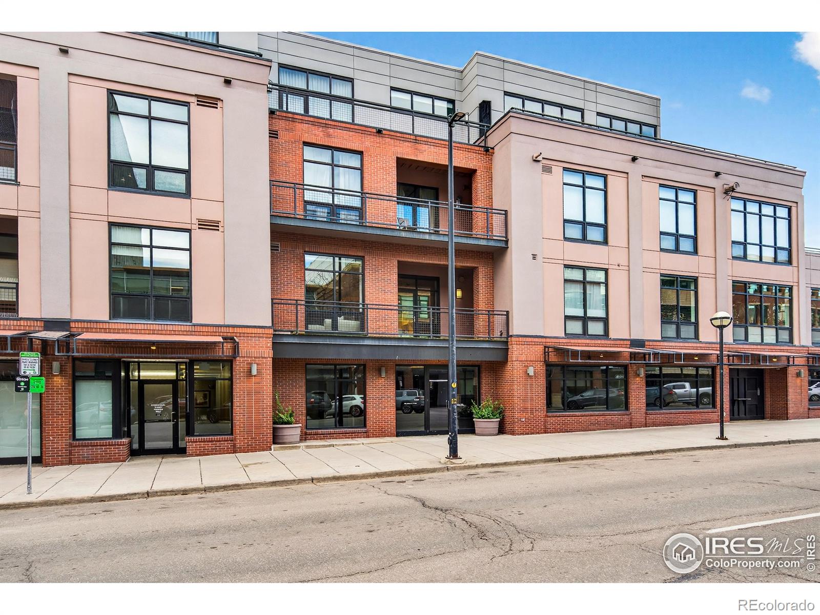 1360 Walnut Street Unit: 202