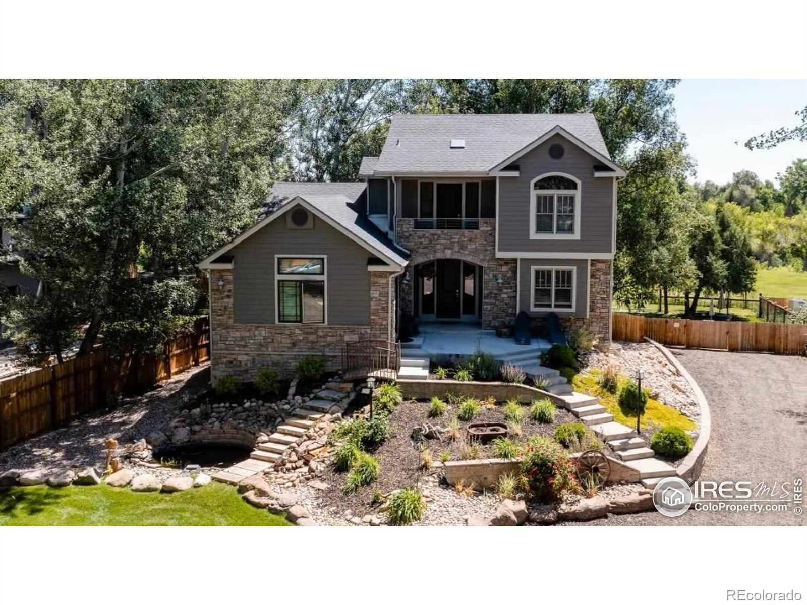 518 N Overland Trail