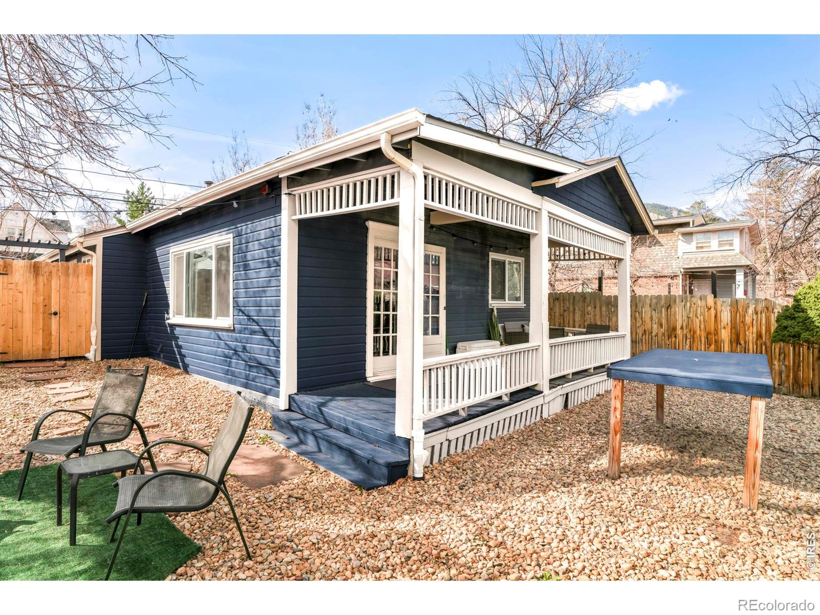 920 University Avenue