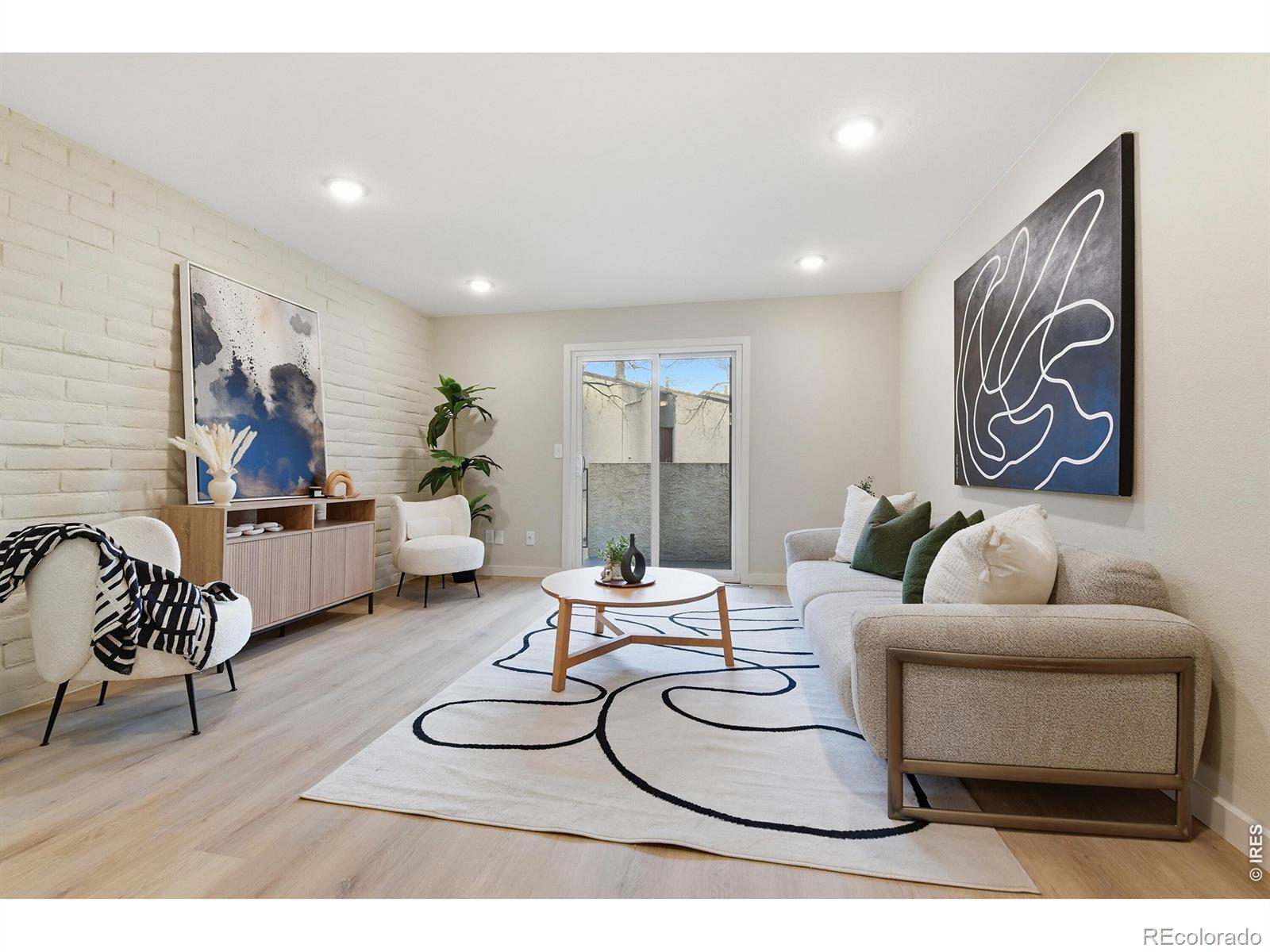 1060 S Parker Road Unit: 27