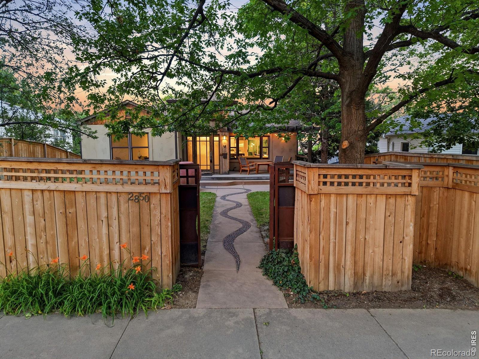2850 6th Street