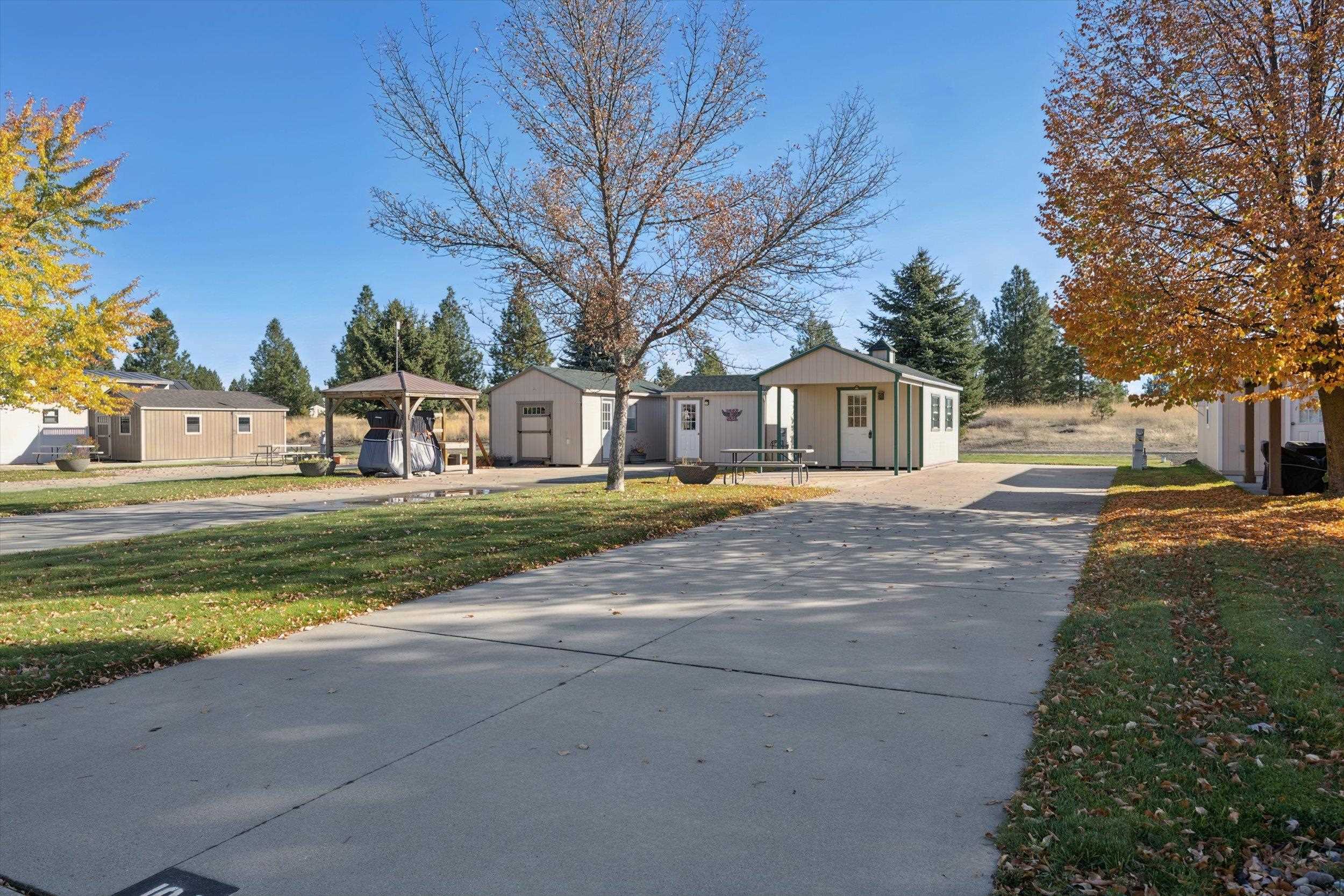 1205 N Country Club Dr