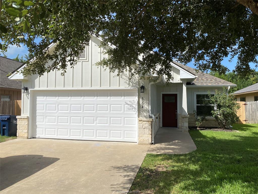 1594 Wimberly Place