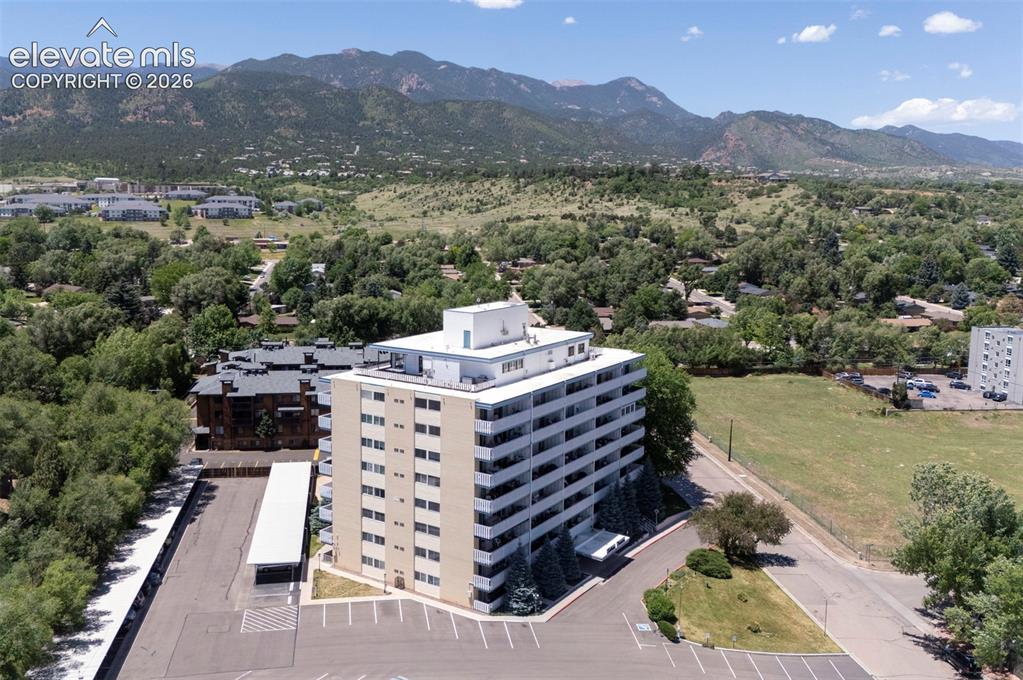 900 Saturn Drive Unit: 207