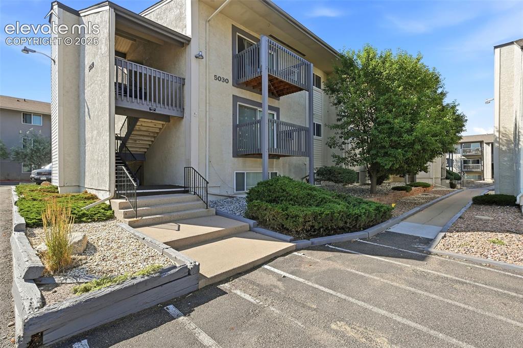 5030 El Camino Drive Unit: 11